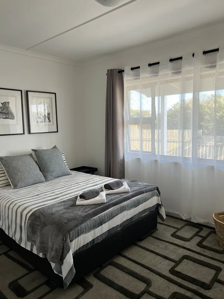 Bedroom 1 image 1